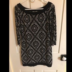 White House black Market top